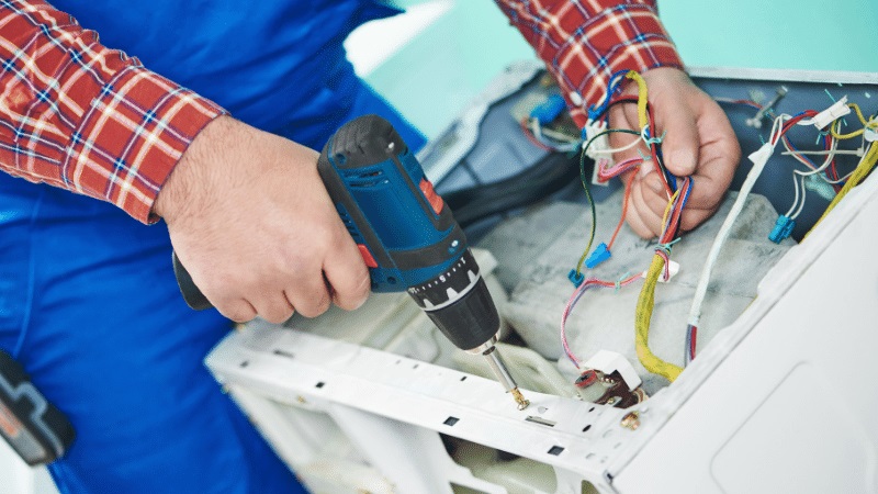 Kızılcahamam Ferroli Ferroli çamaşır makinesi kart tamiri – Su almama arızası orijinal parça ile giderildi. - Teknik servis örneği